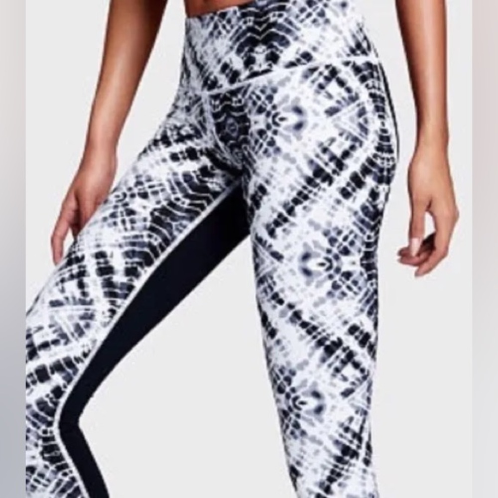 VS yoga pants